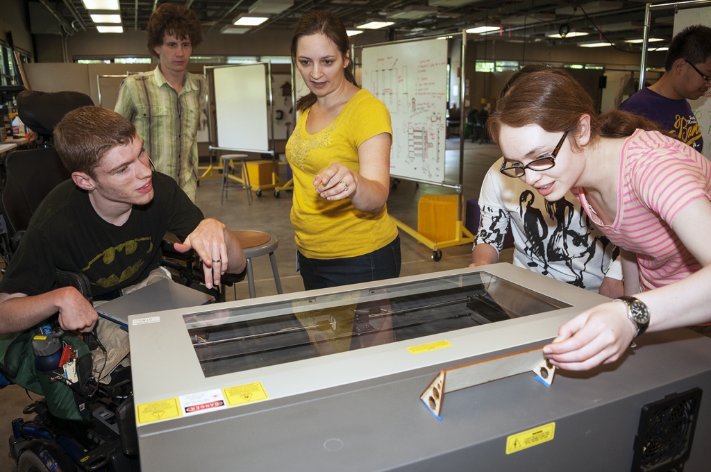 UW DO-IT Program CoMotion Makers Space. Credit: Karen Orders Photography